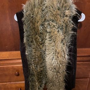 Fur brown vest